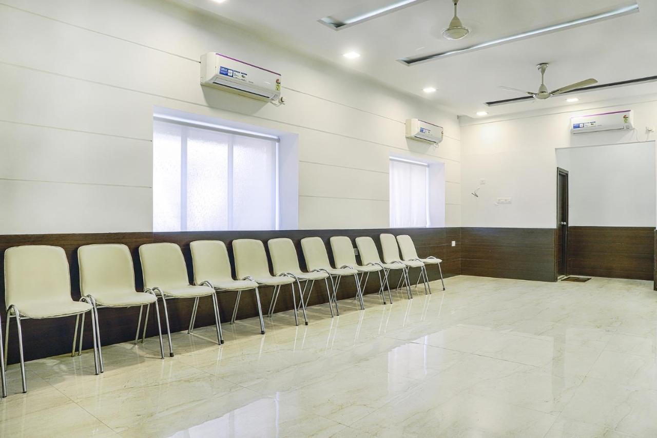 Hotel Fabexpress Neeranand Regency - Fully Vaccinated Staff Calcutta  Esterno foto